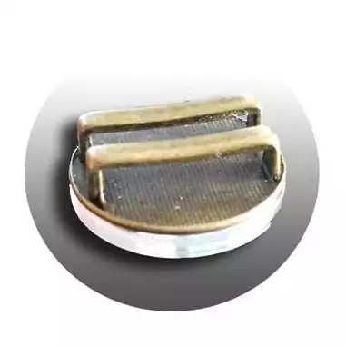 Envie de décorer vos chaussures ? Décorations noires calaveras colorés