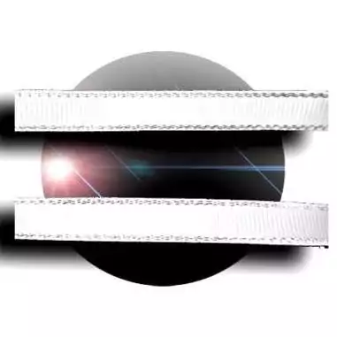 Lacets blancs liseret argenté pour vos chaussures