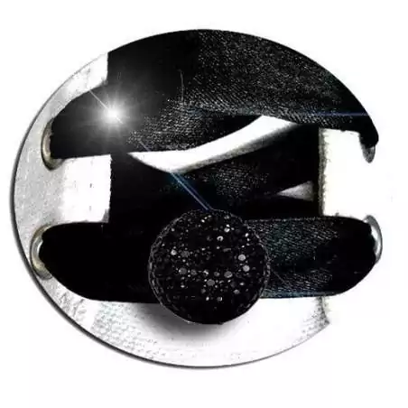 Envie de décorer vos chaussures ? Décorations de lacets diamant noir