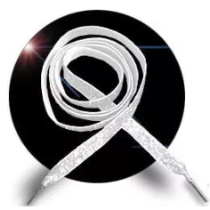 Lacets en velours pailleté blanc. pour vos chaussures