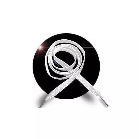 Lacets en velours pailleté blanc. pour vos chaussures Lacets en velours pailleté blanc. pour vos chaussures