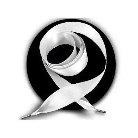 Lacets larges satin blanc  pour vos chaussures