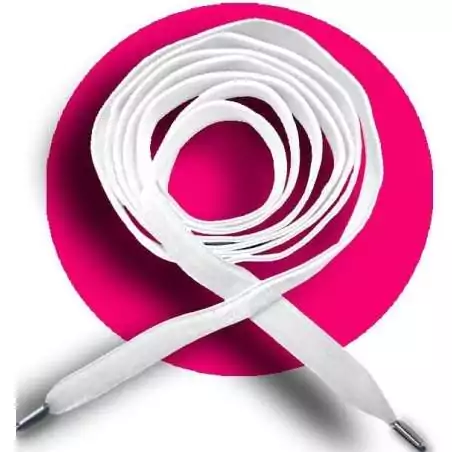 Lacets fins en velours blanc. pour vos chaussures Lacets fins en velours blanc. pour vos chaussures