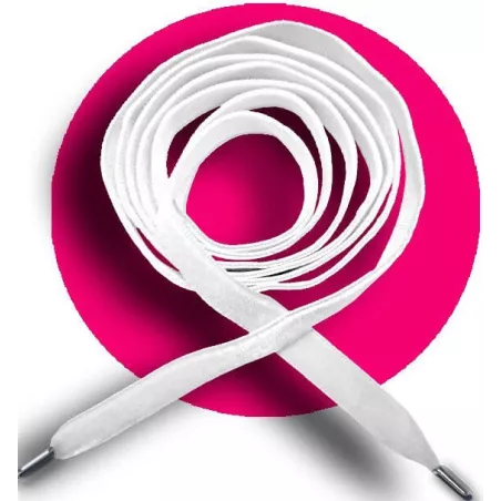 Lacets fins en velours blanc. pour vos chaussures