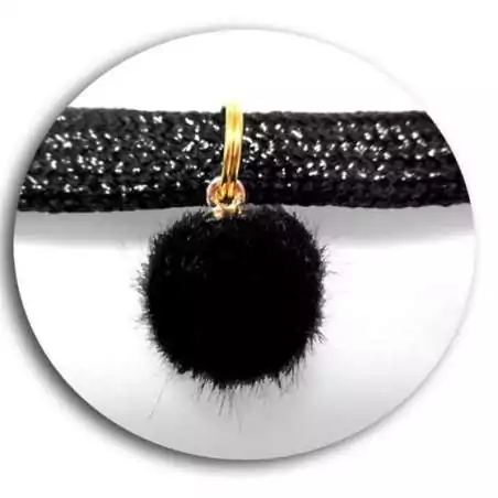 Envie de décorer vos chaussures ? Décorations de lacets pompons noirs Envie de décorer vos chaussures ? Décorations de lacets pompons noirs