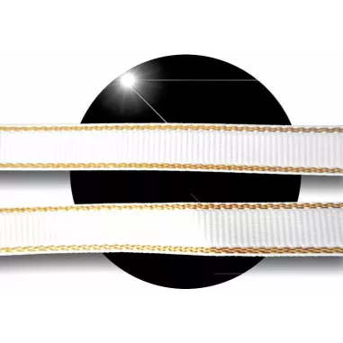 Lacets plats blancs liseret&nbsp;doré pour vos chaussures