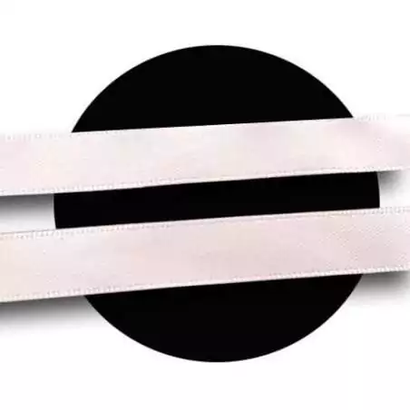 Lacets fins en satin rose poudré pour vos chaussures Lacets fins en satin rose poudré pour vos chaussures