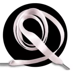 Lacets&nbsp;fins&nbsp;en satin rose poudré pour vos chaussures