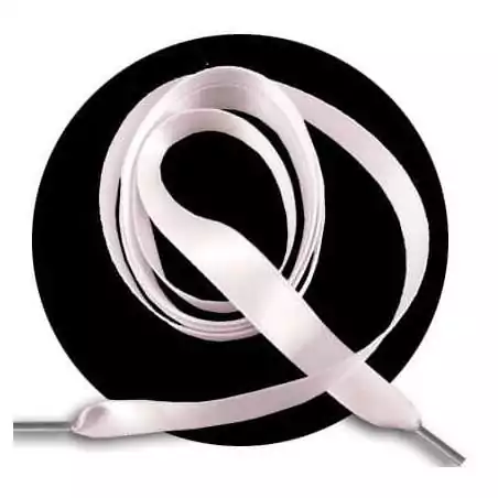 Lacets fins en satin rose poudré pour vos chaussures Lacets fins en satin rose poudré pour vos chaussures