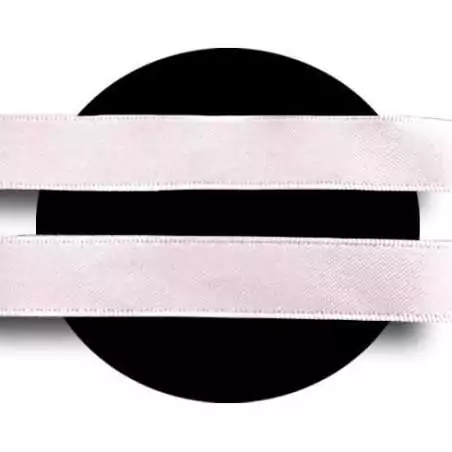 Lacets en satin rose poudré pour vos chaussures Lacets en satin rose poudré pour vos chaussures