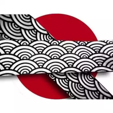 Lacets satin large blanc à motifs japonais noirs pour vos chaussures