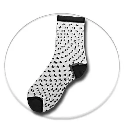 Chaussettes&nbsp;transparentes pois noirs pour vos jolis pieds