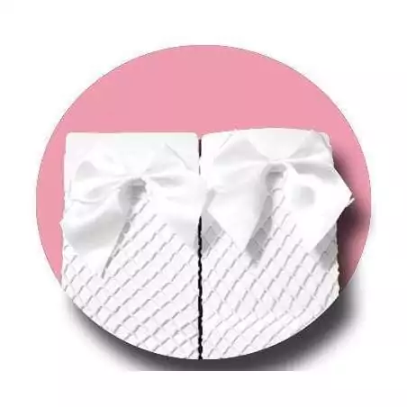 Chaussettes résille blanche noeud satin pour vos jolis pieds