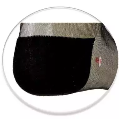 Chaussettes transparentes / noires à motifs pour vos jolis pieds