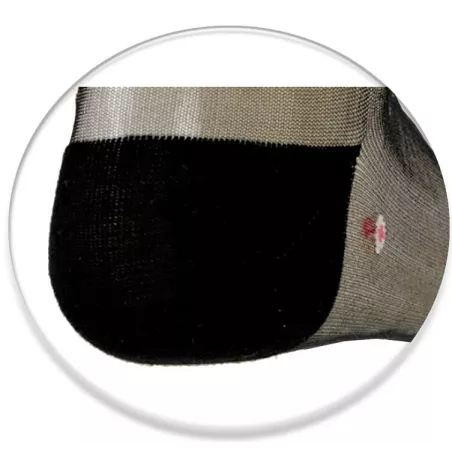 Chaussettes&nbsp;transparentes&nbsp;/ noires à motifs pour vos…