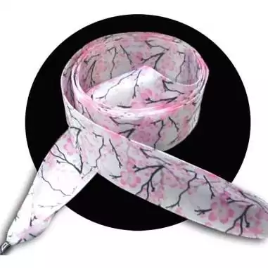 Lacets satin large blanc fleurs de cerisiers pour vos chaussures