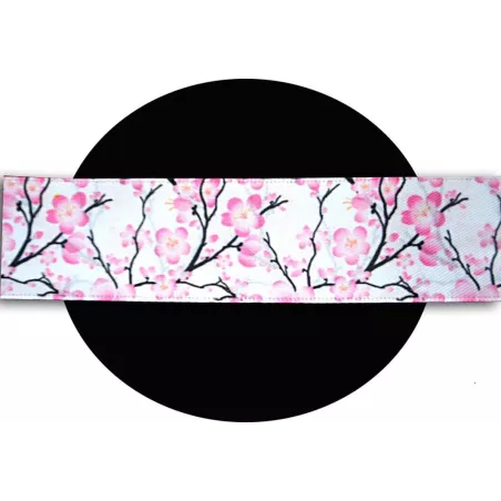 Lacets satin large&nbsp;blanc fleurs de cerisiers pour vos…