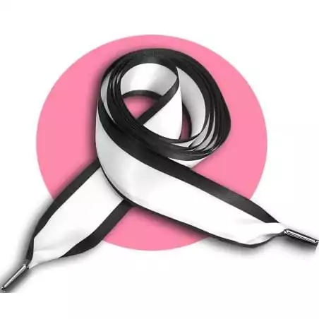 Lacets en satin large blanc gansé noir pour vos chaussures