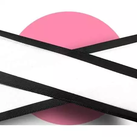 Lacets en satin large blanc gansé noir pour vos chaussures