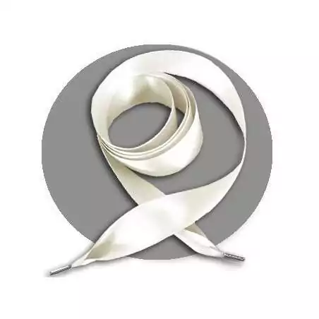 Lacets larges en satin blanc cassé pour vos chaussures