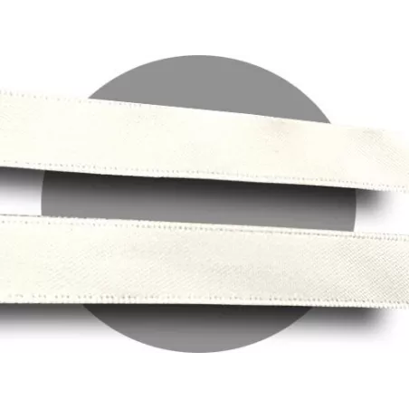 Lacets en satin blanc&nbsp;cassé pour vos chaussures