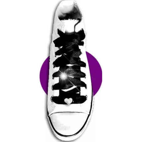 Envie de décorer vos chaussures ? Décorations coeurs…