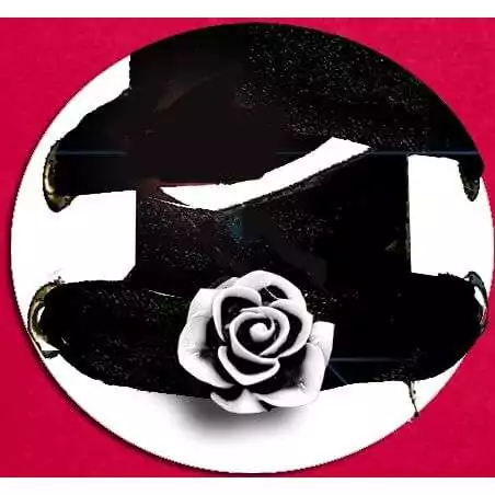 Envie de décorer vos chaussures ? Décorations Roses noires & blanches