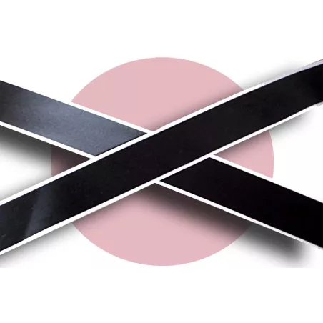 Lacets satin large noir&nbsp;gansé&nbsp;blanc pour vos chaussures