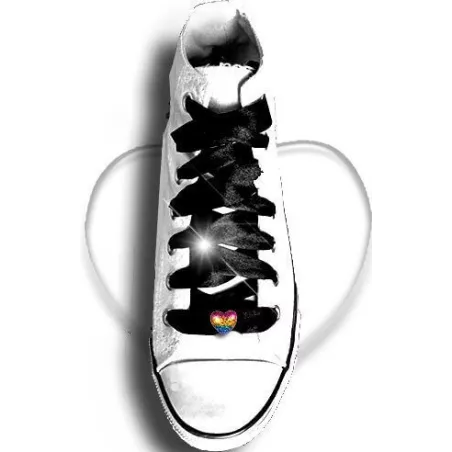 Envie de décorer vos chaussures ? Décorations coeurs…