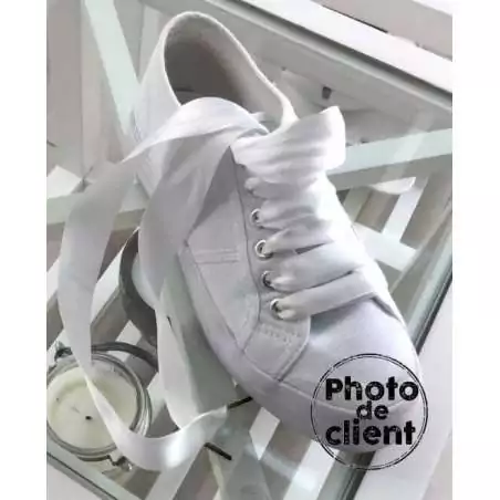 Lacets larges satin blanc  pour vos chaussures