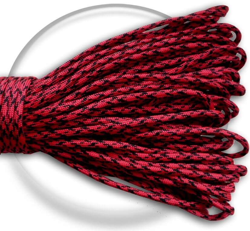 Lacets rouge deals et noir