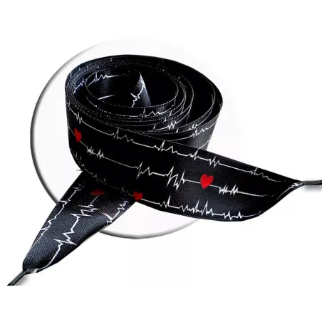 Lacets satin large noir diagramme coeurs pour vos chaussures