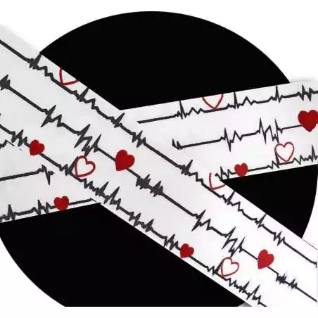 Lacets satin large blanc diagramme coeurs pour vos chaussures Lacets satin large blanc diagramme coeurs pour vos chaussures