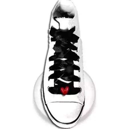 Envie de décorer vos chaussures ? Décorations coeurs rouges