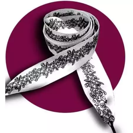 Lacets satin blanc dentelle & résille noires pour vos chaussures