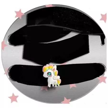 Envie de décorer vos chaussures ? Décorations licornes multicolores Envie de décorer vos chaussures ? Décorations licornes multicolores