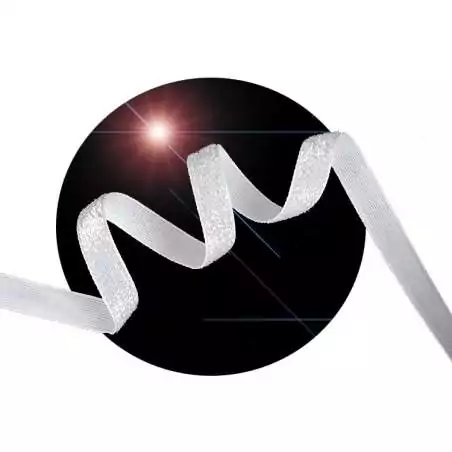 Lacets en velours pailleté blanc. pour vos chaussures Lacets en velours pailleté blanc. pour vos chaussures