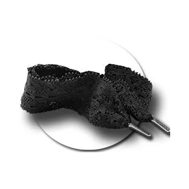 Lacets en dentelle noire pour vos chaussures