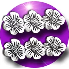 Décoration bijou de lacets crânes argentés en vente en…