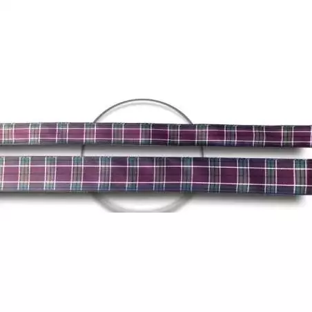 Lacets carreaux écossais bordeaux pour vos chaussures