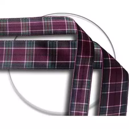 Lacets carreaux écossais bordeaux pour vos chaussures