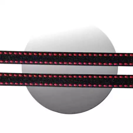 Lacets noirs surpiqués en rouge pour vos chaussures Lacets noirs surpiqués en rouge pour vos chaussures