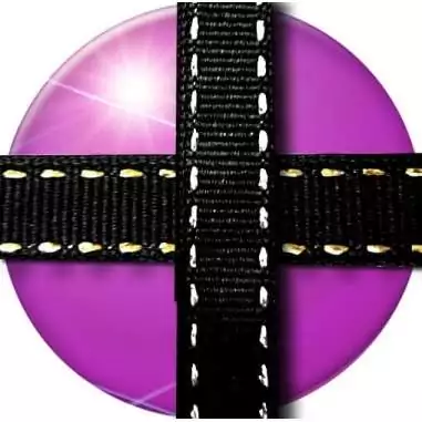 Lacets noirs surpiqûres argentées ou dorées pour vos chaussures