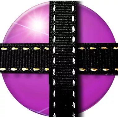 Lacets noirs surpiqûres argentées ou dorées pour vos…