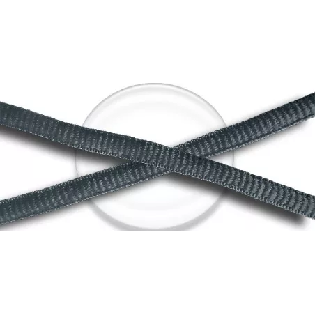 Lacets de chaussures roses framboise en couleur ronds…