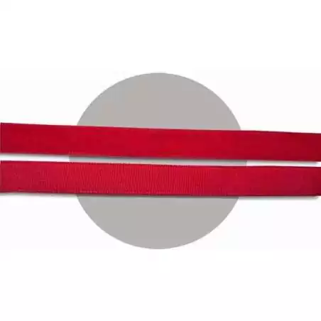 Lacets fins velours rouge pour vos chaussures