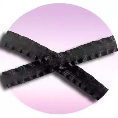 Lacets fins noirs froufrou pour vos chaussures