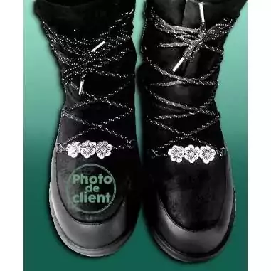 Envie de décorer vos chaussures ? Décorations barre fleurs argentées