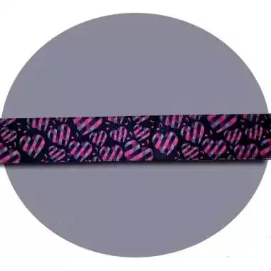 Lacets satin noir coeurs à carreaux roses pour vos chaussures