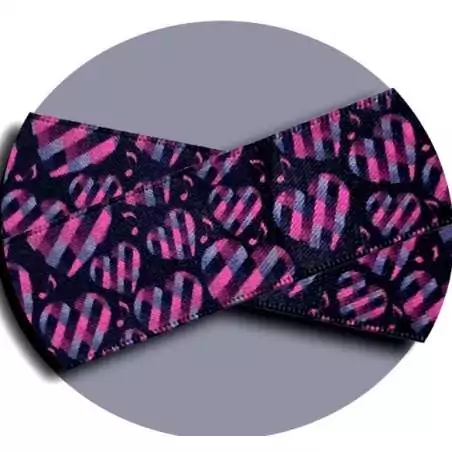 Lacets satin noir coeurs à carreaux roses pour vos chaussures